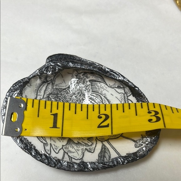 Hand Crafted Black & White Floral Trinket Dish - Picture 7 of 9